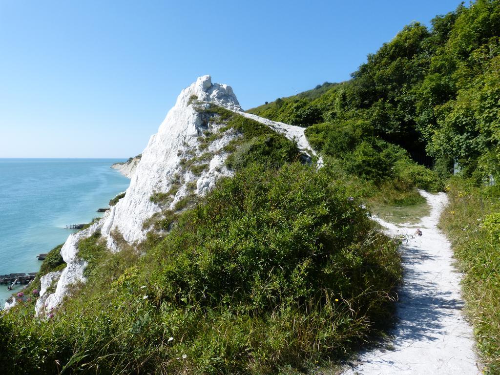 The Iverna Eastbourne Exterior photo