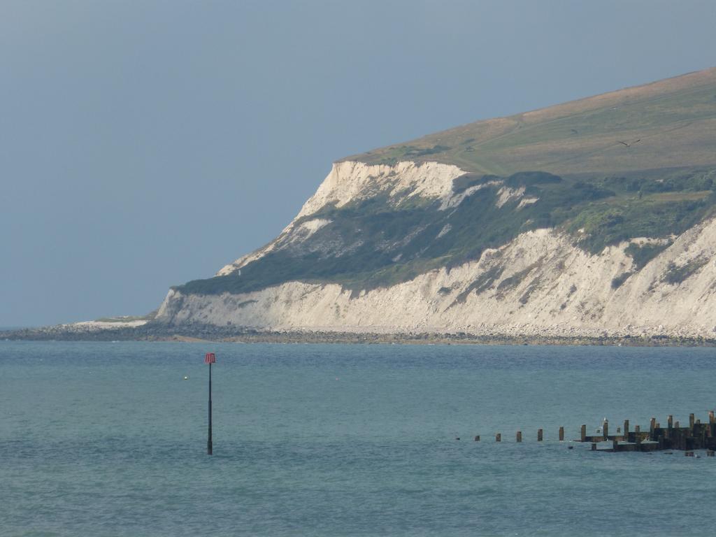 The Iverna Eastbourne Exterior photo
